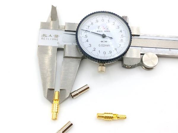 Dimensioning of sintered bronze filters with vernier caliper