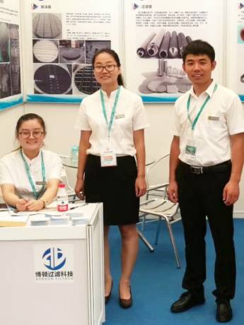 Three sales members are working.