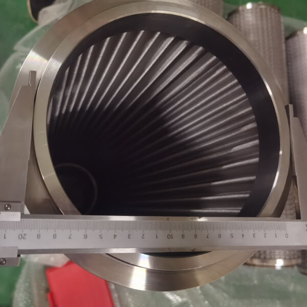Measure internal pleated sintered mesh filter cartridge opening with vernier caliper